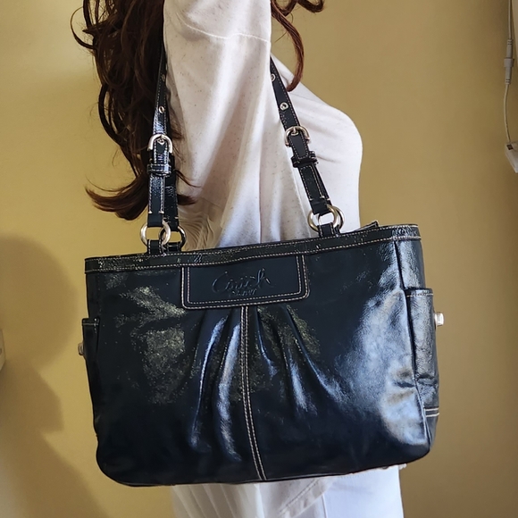 Coach Blue Navy Patent Leather Shoulder Bag - Picture 2 of 8